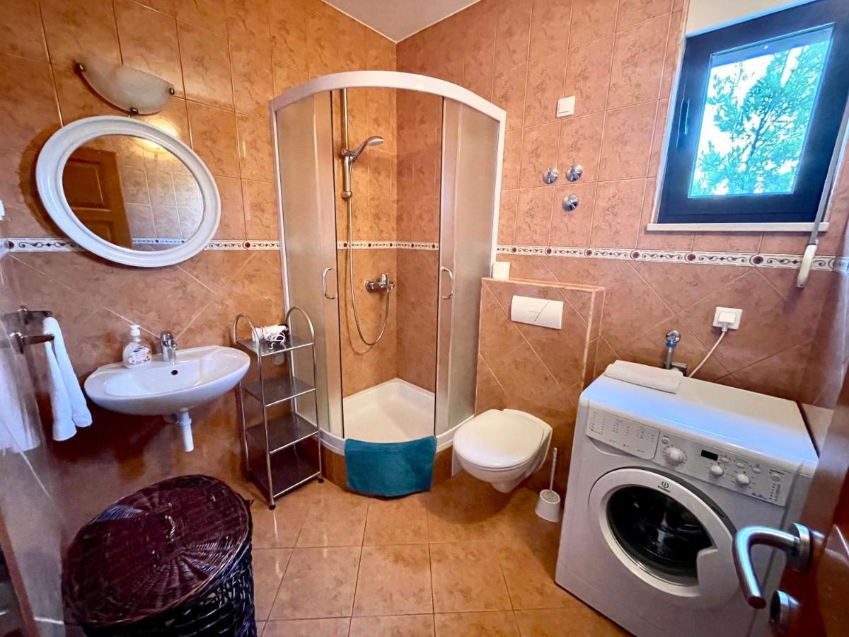 Apartment Jakasa Trogir Exterior photo