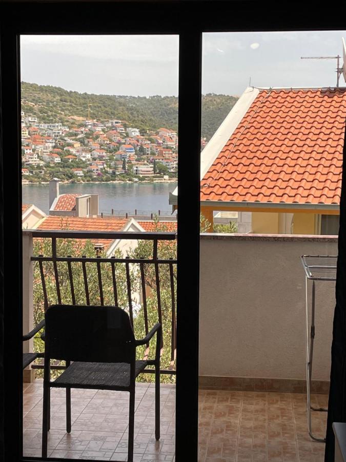 Apartment Jakasa Trogir Exterior photo